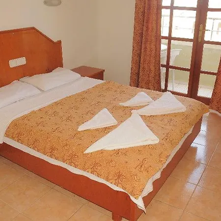 Hostal Ares *